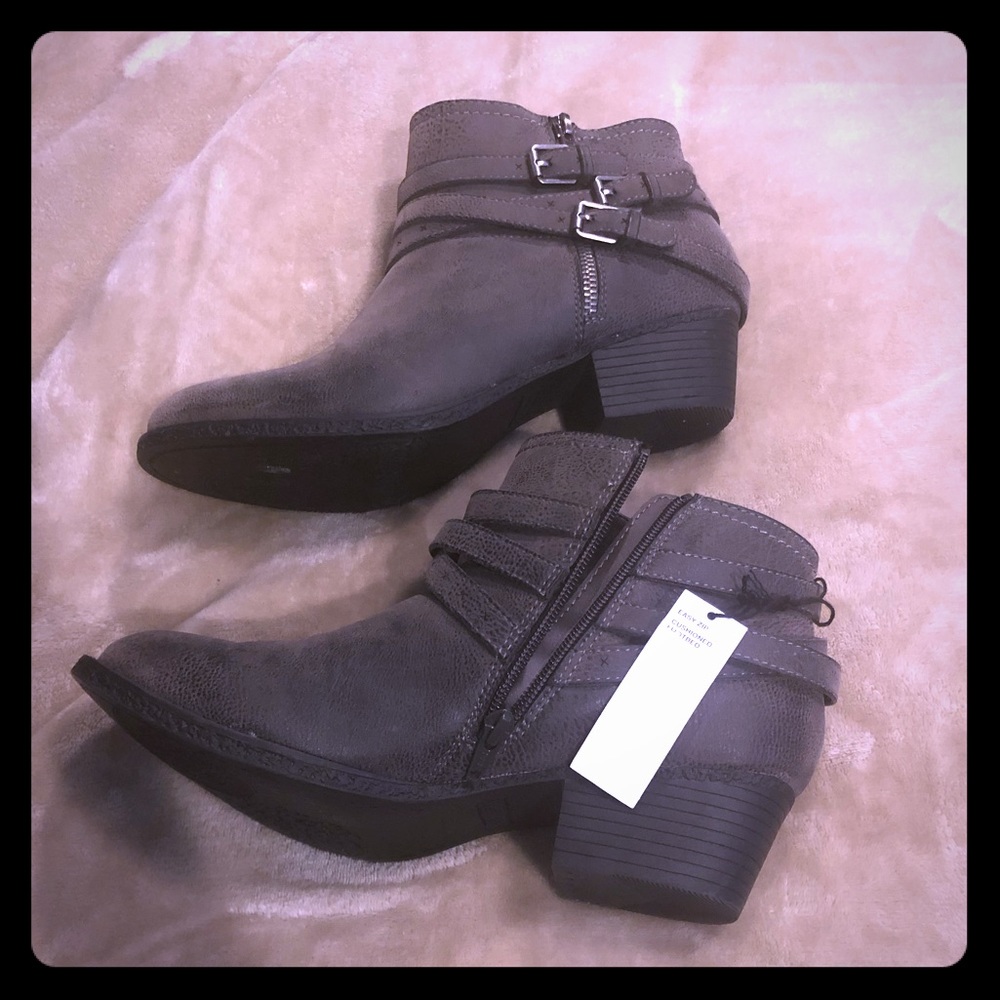 Zip Up Little Booties